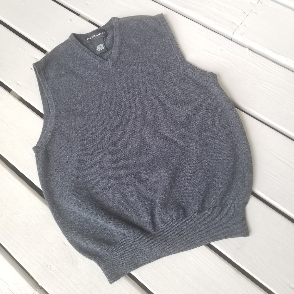 Small mens charcoal sweater vest by Croft & Barrow